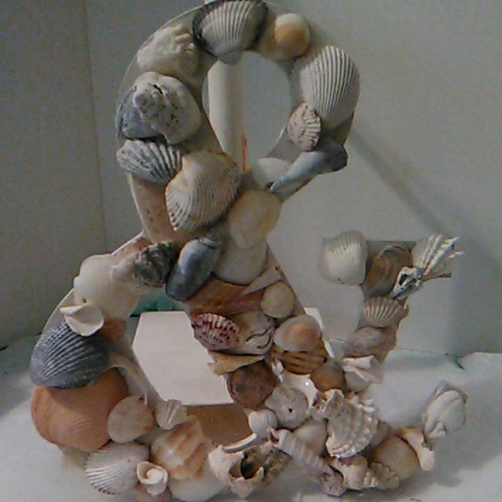 Shell covered & sign - Picture 1 of 6